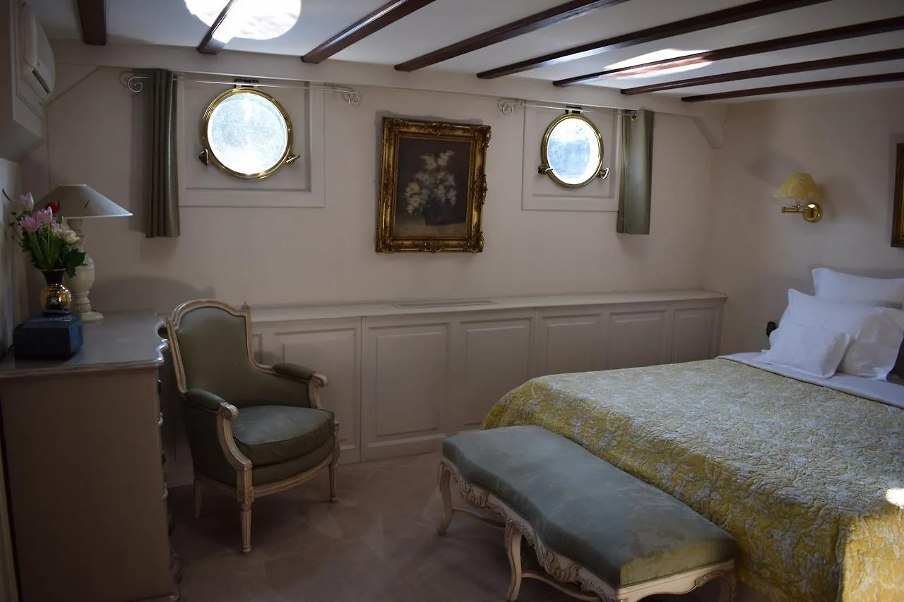 Bed & Breakfast Aurora Bed and Breakfast Schiedam